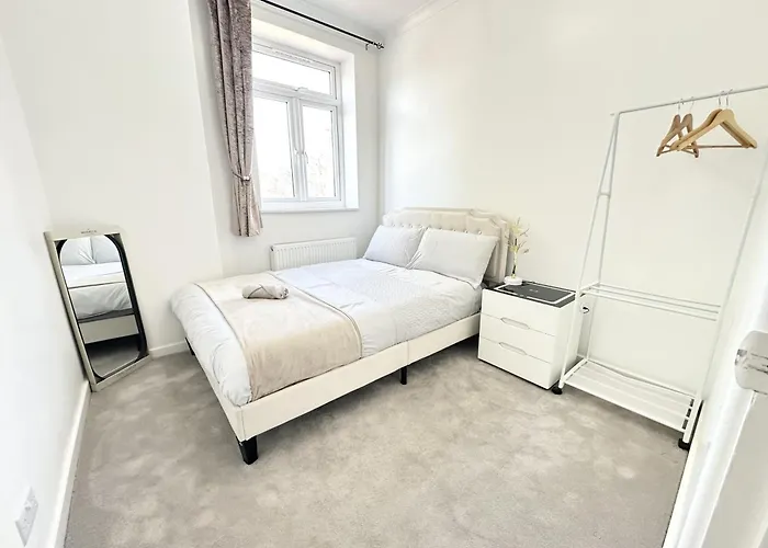 Room In Portsmouth Close To Fratton Station